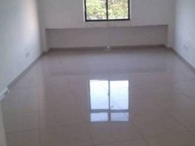 #AF0096 - Sala para Locação em Cabo Frio - RJ