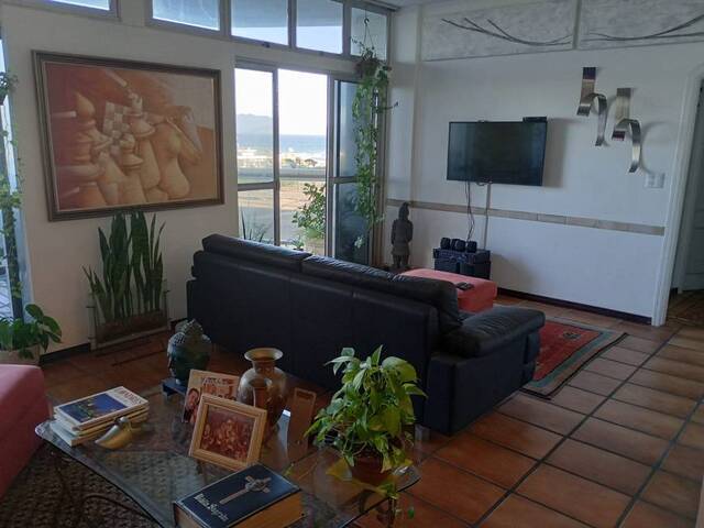 #AP3/107 - Apartamento para Venda em Cabo Frio - RJ