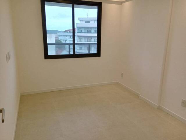 Apartamento para Venda em Cabo Frio - 2