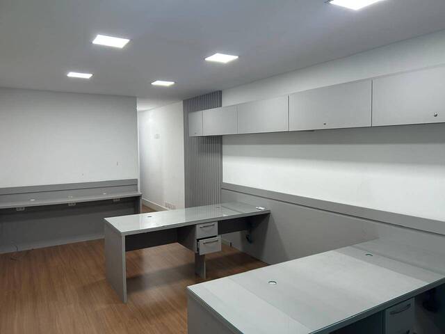 #AF0223 - Sala para Locação em Cabo Frio - RJ