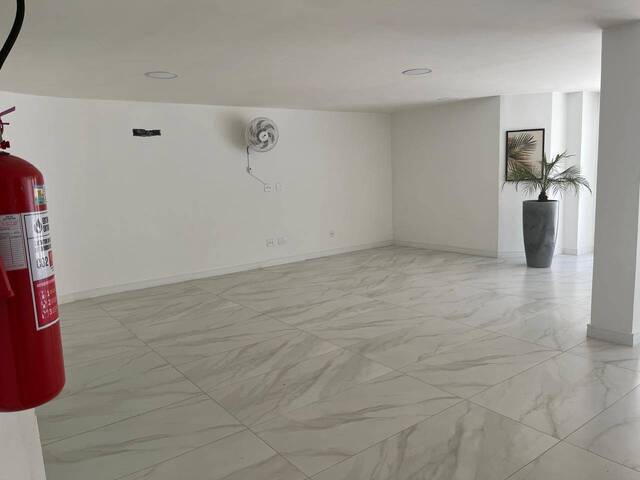 Apartamento para Venda em Cabo Frio - 3
