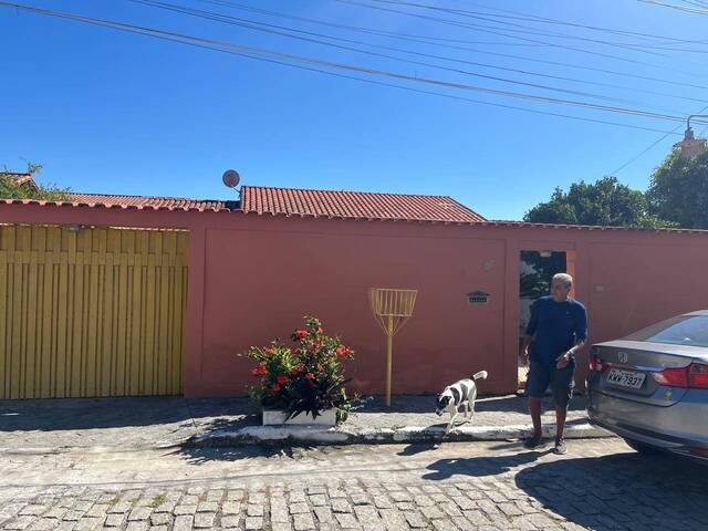 #CAC2/096 - Casa para Venda em Cabo Frio - RJ