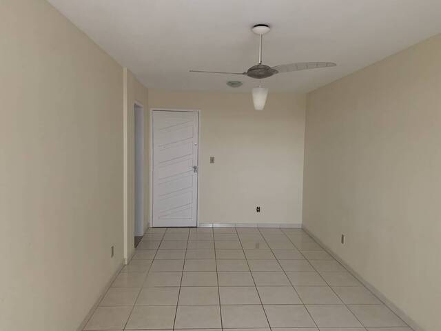 #AP2/206 - Apartamento para Venda em Cabo Frio - RJ